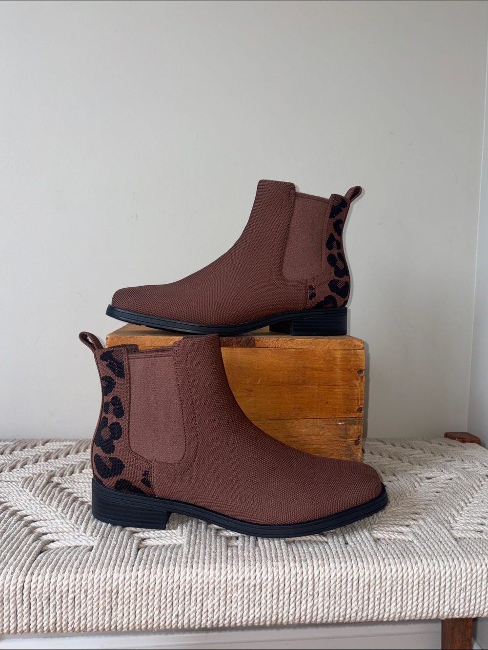 Vivaia Clara Square Toe Slip-On Chelsea Boots